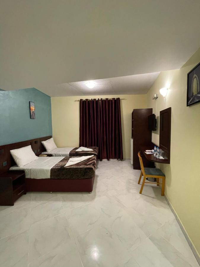 Mount Sina Hotel By Aura دبي المظهر الخارجي الصورة