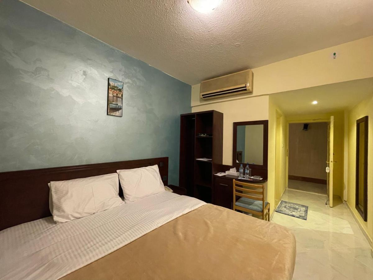 Mount Sina Hotel By Aura دبي المظهر الخارجي الصورة